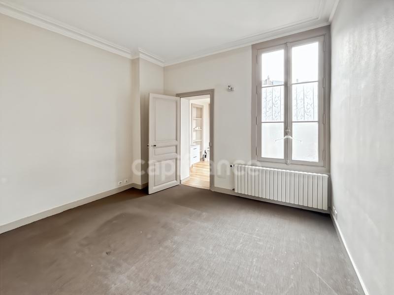 Appartement bourgeois - 86 m² - 4 pièces