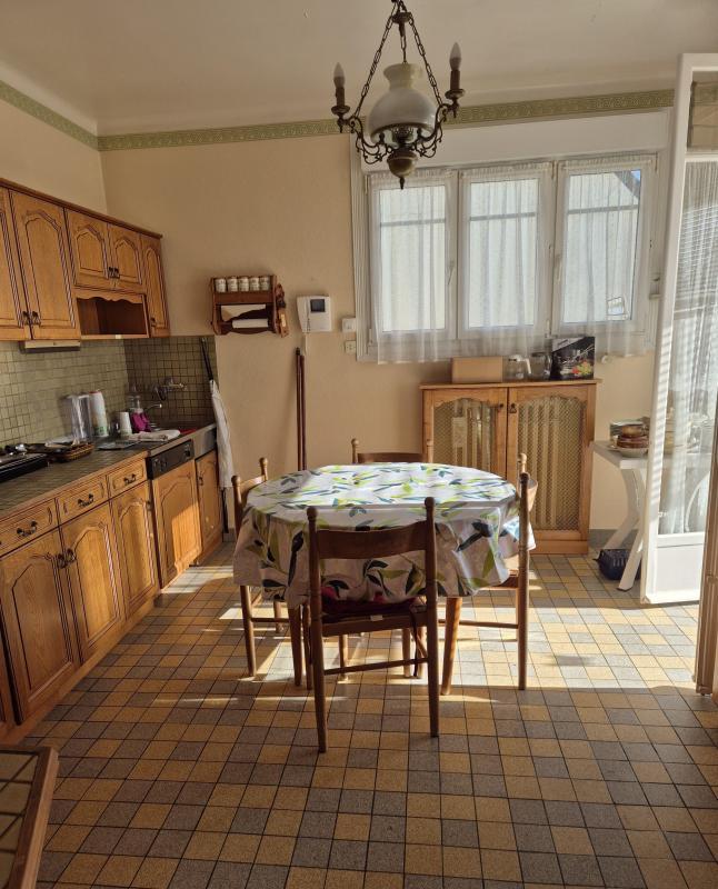 Maison - 135 m² - 7 pièces