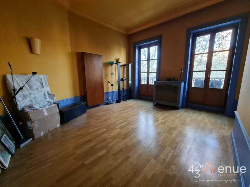 Appartement - 138 m² - 4 pièces