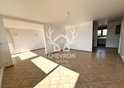 Appartement - 83 m² - 4 pièces