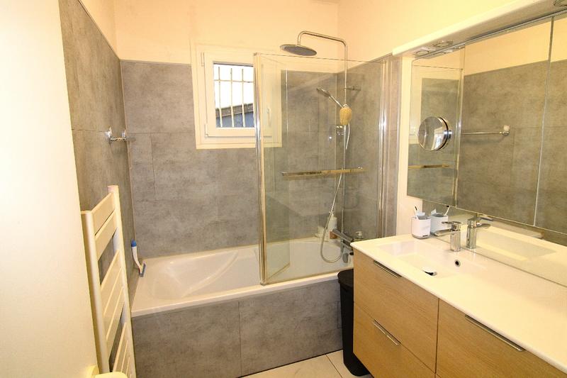 Maison - 127 m² - 7 pièces