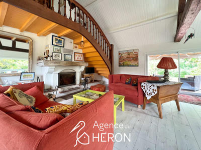 Maison - 304 m² - 10 pièces