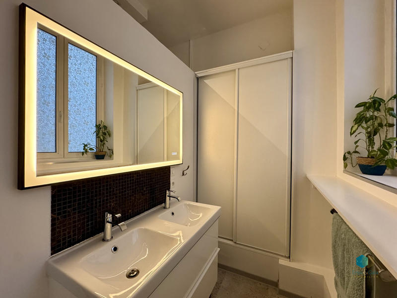 Appartement - 84 m² - 3 pièces