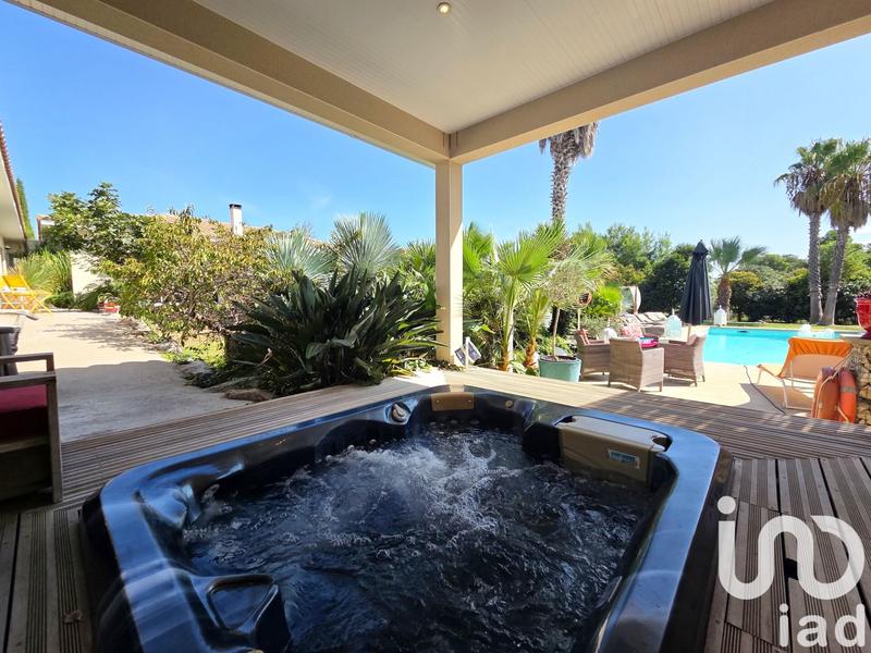 Maison de maîtres - 360 m² - 7 pièces