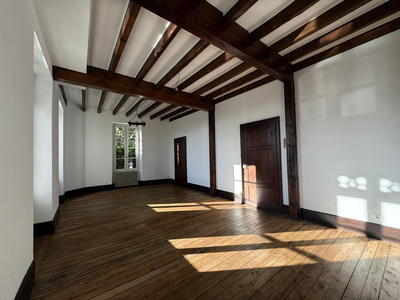 Maison de village - 165 m² - 11 pièces