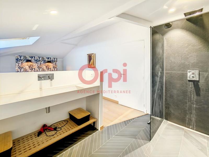 Appartement - 89 m² - 3 pièces