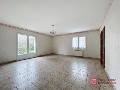 Maison - 80 m² - 4 pièces