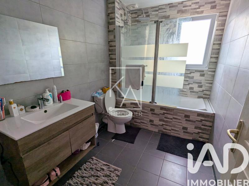 Maison - 122 m² - 4 pièces