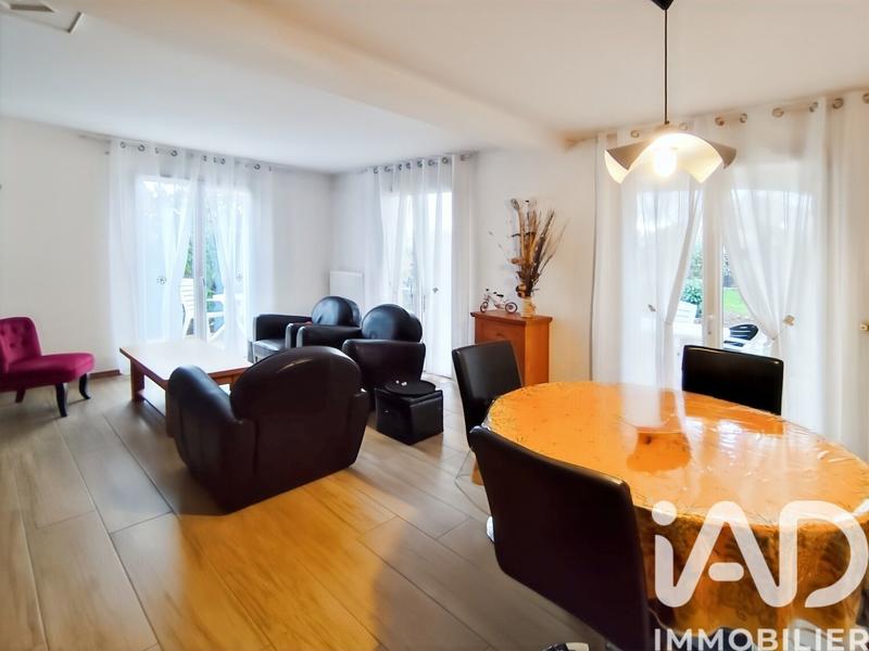 Maison - 99 m² - 4 pièces