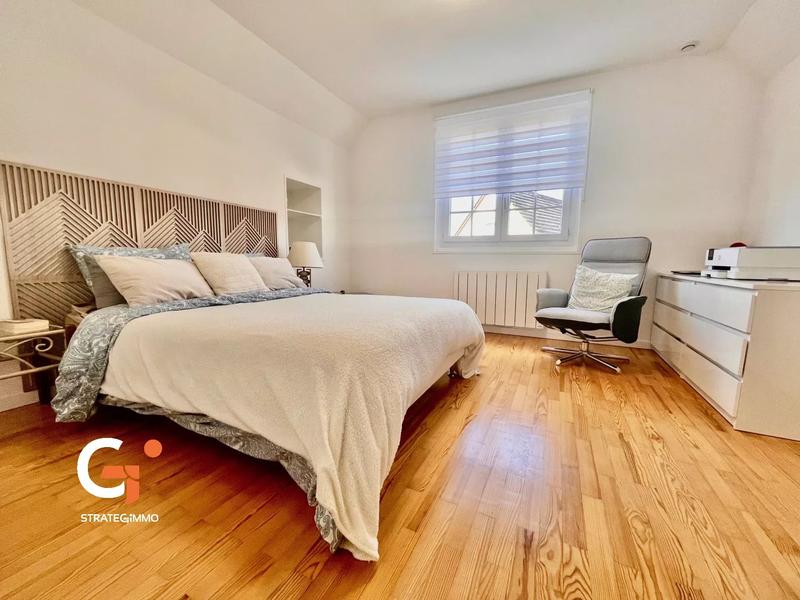 Maison - 110 m² - 5 pièces