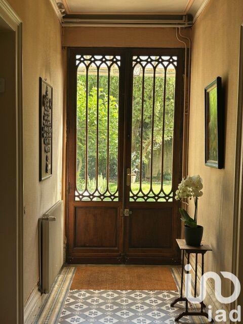 Maison de ville - 407 m² - 9 pièces