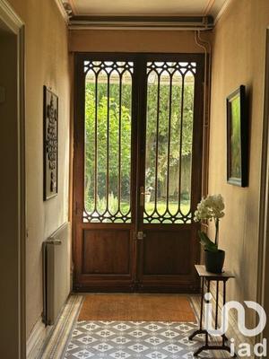 Maison de ville - 407 m² - 9 pièces