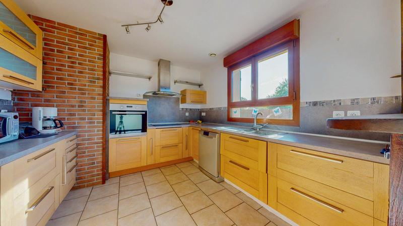 Maison - 111 m² - 5 pièces