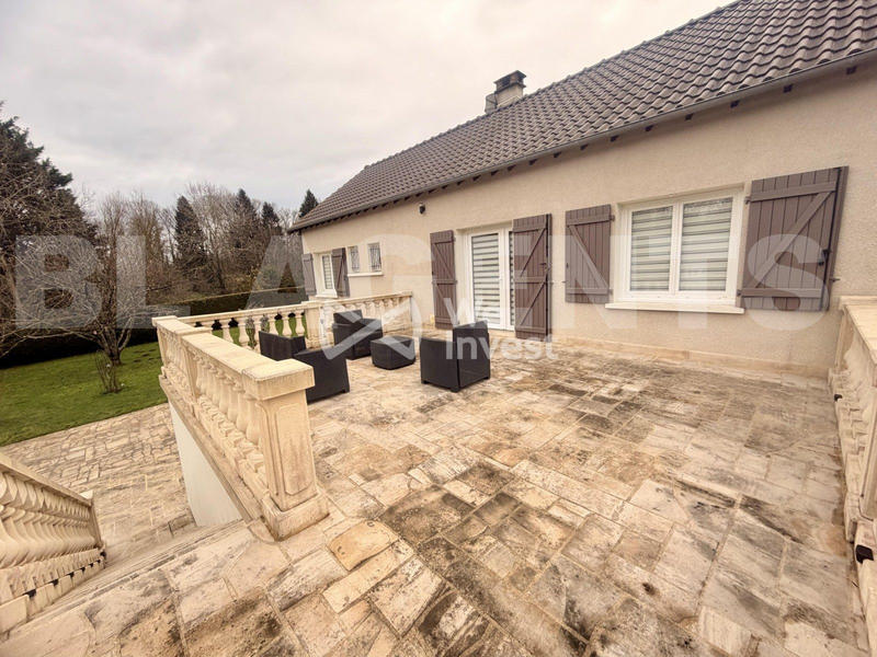 Maison - 160 m² - 7 pièces