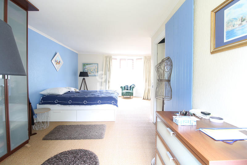 Maison - 271 m² - 7 pièces