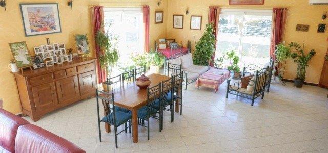 Villa - 189 m² - 6 pièces