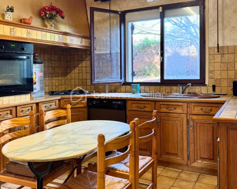 Maison traditionnelle - 113 m² - 5 pièces