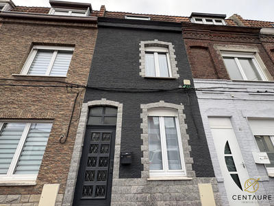 Maison ancienne - 93 m² - 5 pièces