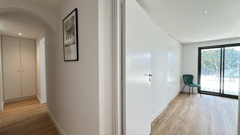 Villa - 203 m² - 8 pièces