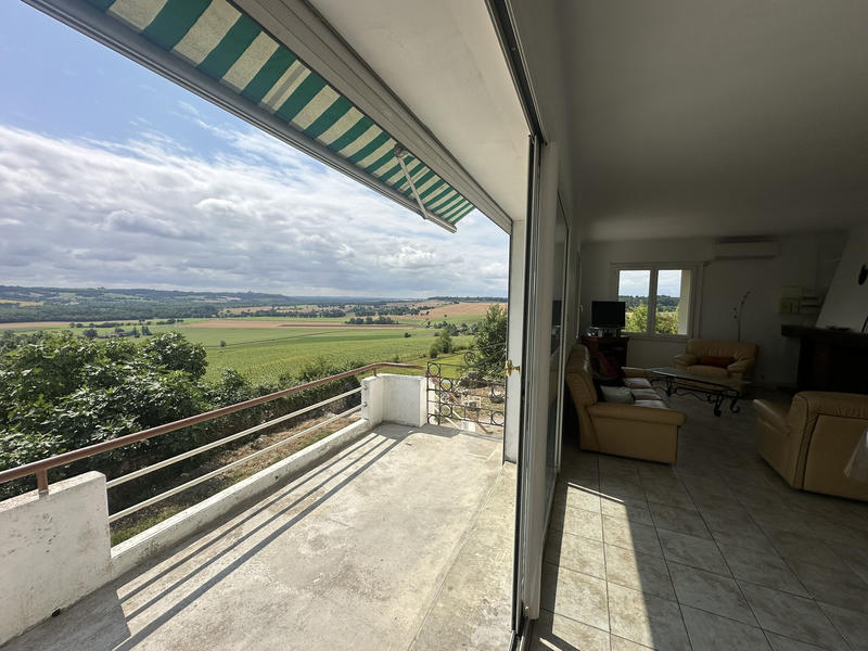 Maison - 191 m² - 7 pièces