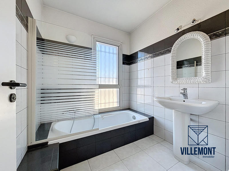 Villa - 153 m² - 5 pièces