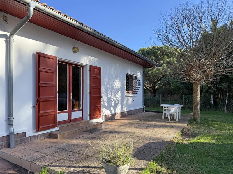 Maison - 340 m² - 14 pièces