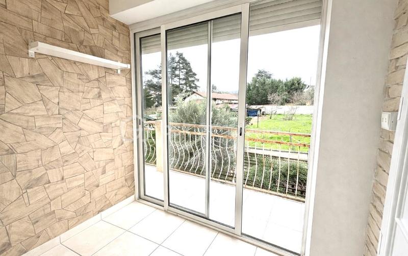 Maison - 161 m² - 3 pièces