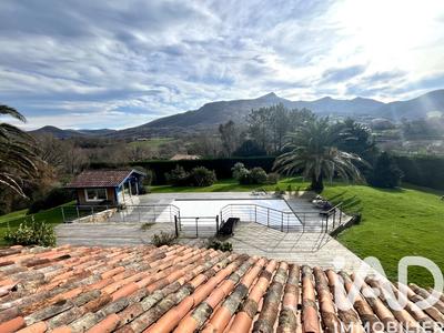 Maison de maîtres - 470 m² - 14 pièces