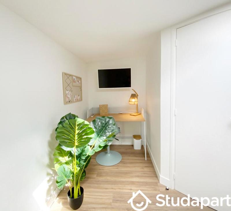 Chambre - 10 m² - 1 pièce