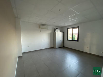 Bureau - 83 m² - 4 pièces