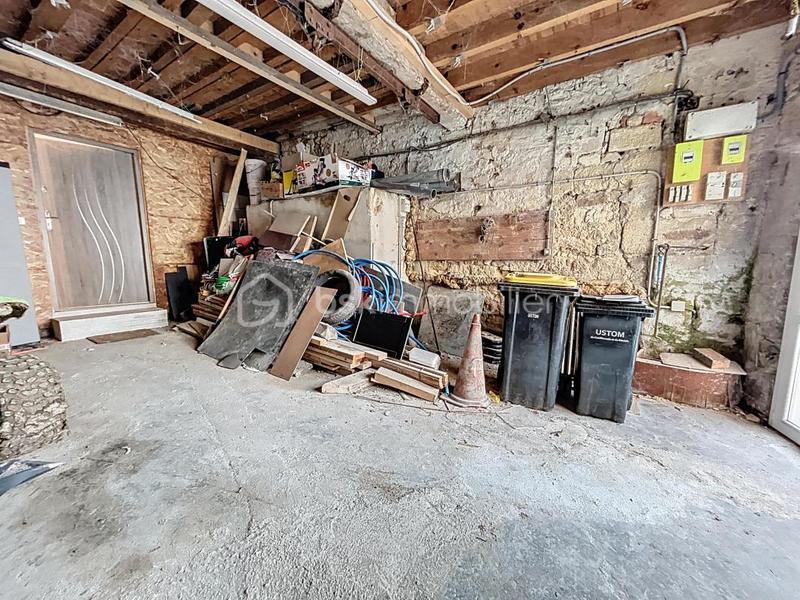 Maison - 215 m² - 8 pièces