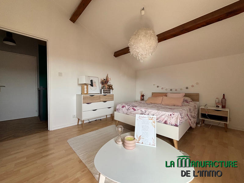 Duplex - 111 m² - 5 pièces