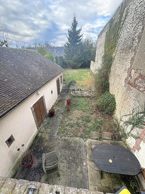 Maison - 110 m² - 4 pièces