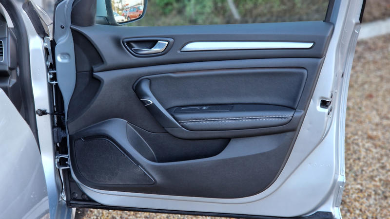 Renault Mégane IV Berline Blue dCi 115 Edc Intens