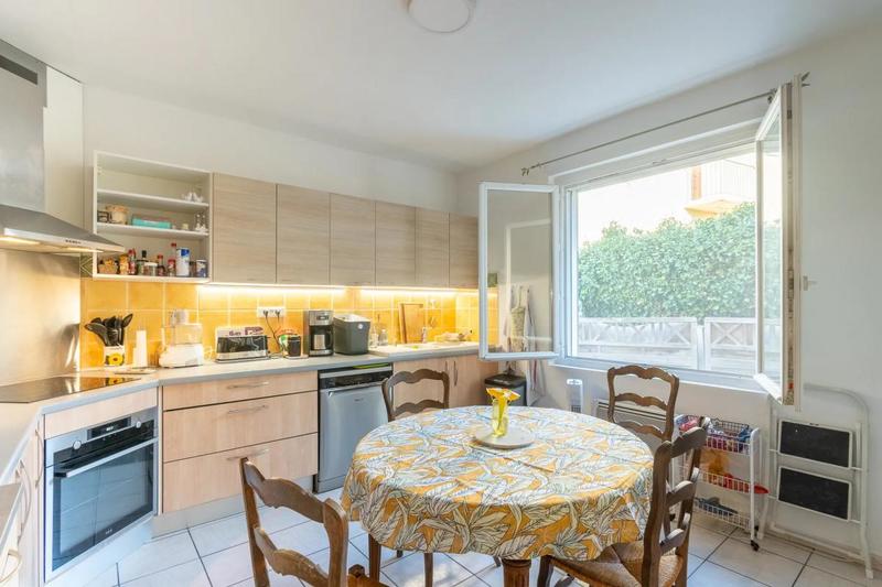 Appartement - 97 m² - 4 pièces