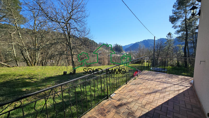 Maison - 196 m² - 8 pièces