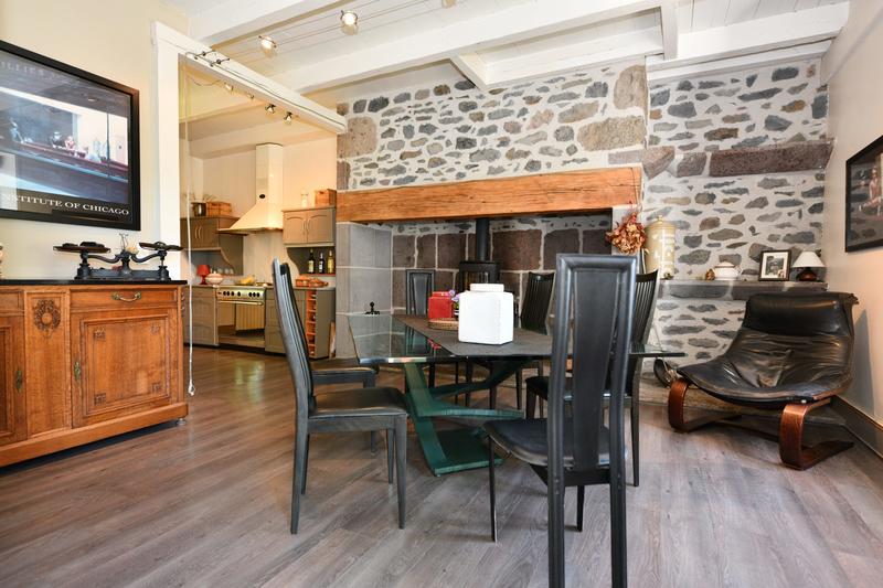 Maison - 390 m² - 12 pièces