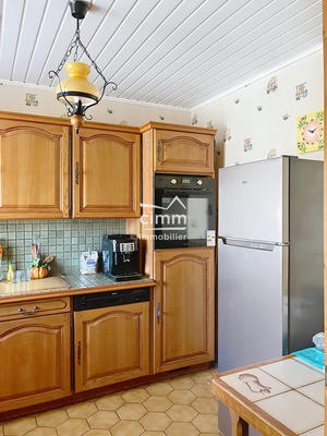 Maison - 95 m² - 5 pièces