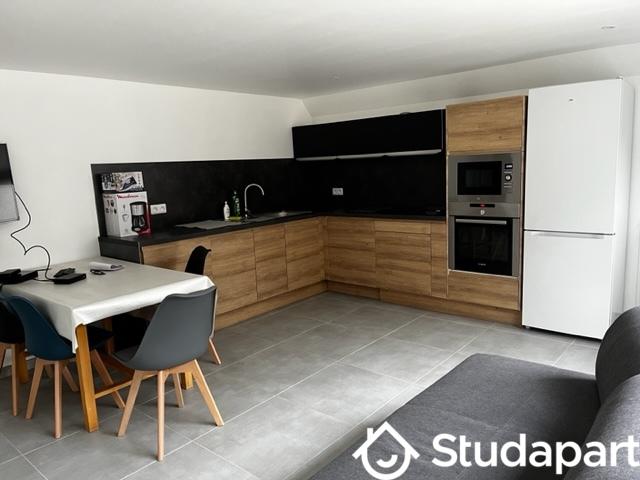 Chambre - 12 m² - 1 pièce