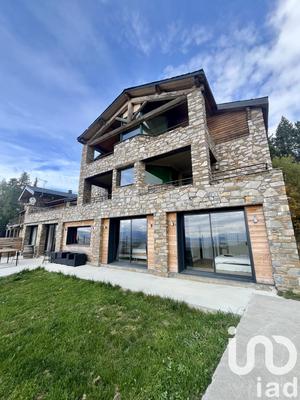 Châlet - 343 m² - 15 pièces