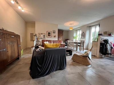 Maison - 165 m² - 6 pièces