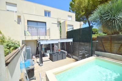 Maison - 109 m² - 5 pièces