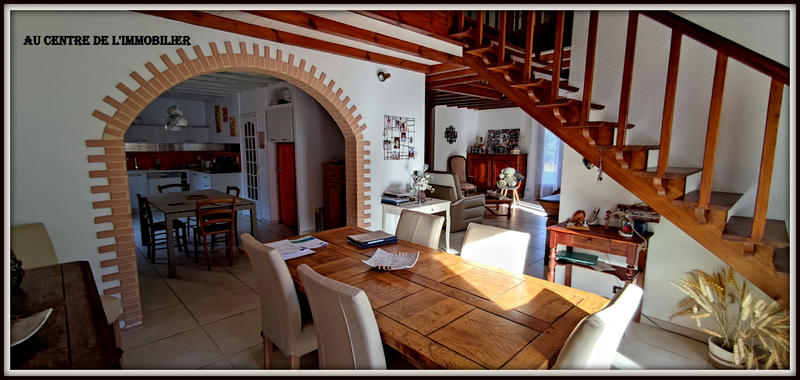 Maison - 226 m² - 7 pièces