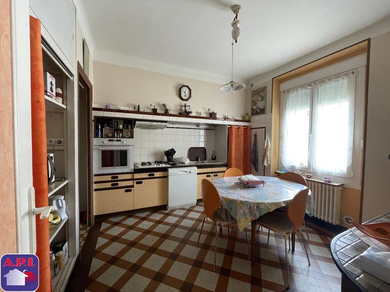 Maison - 137 m² - 6 pièces