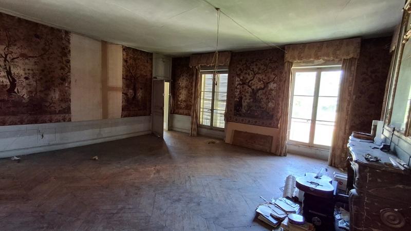 Manoir - 2 500 m² - 35 pièces