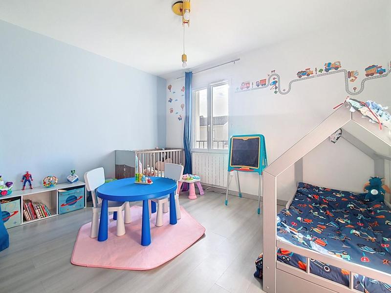 Maison - 98 m² - 4 pièces