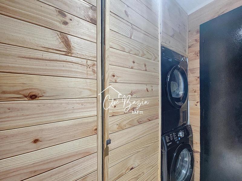 Maison - 216 m² - 7 pièces