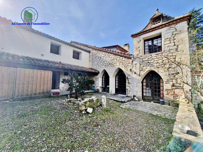 Maison - 195 m² - 6 pièces