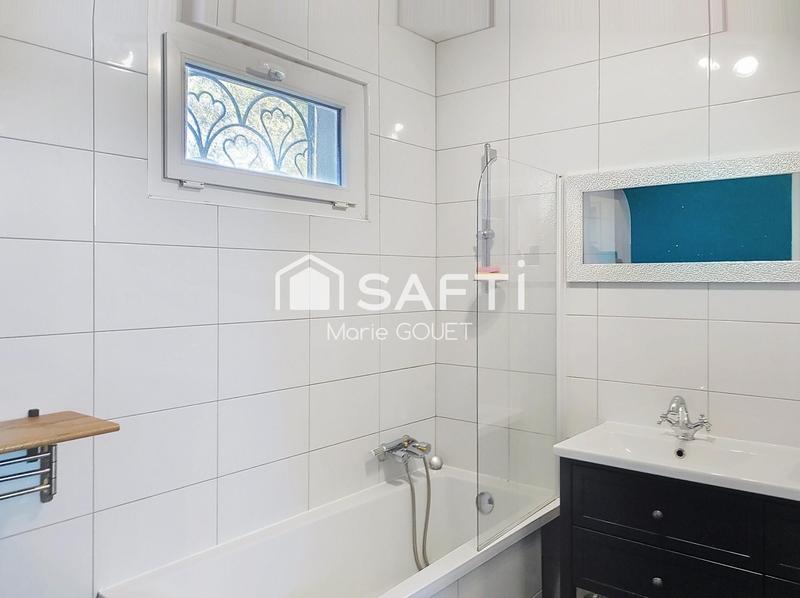 Maison - 198 m² - 8 pièces