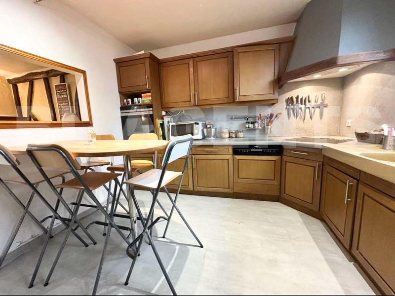 Maison traditionnelle - 114 m² - 6 pièces